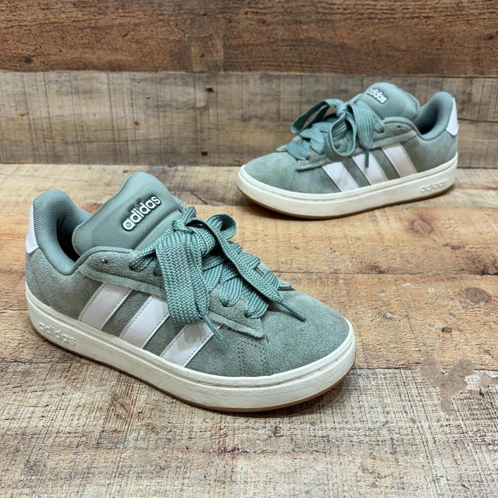 Adidas Cloudfoam Comfort Shoes Womens Size 6.5 38 Green Suede Low Top Sneaker